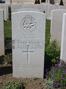 MONT HUON MILITARY CEMETERY, LE TREPORT - BARLOW, L
