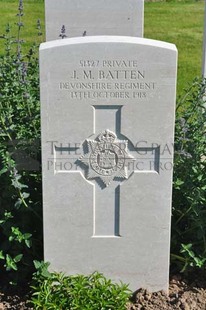 MONT HUON MILITARY CEMETERY, LE TREPORT - BATTEN, J M