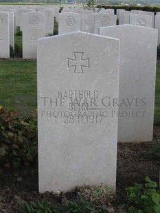 MONT HUON MILITARY CEMETERY, LE TREPORT - BEHN, BARTHOLD