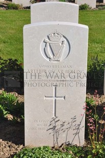 MONT HUON MILITARY CEMETERY, LE TREPORT - BERLING, ARTHUR OSCAR