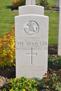 MONT HUON MILITARY CEMETERY, LE TREPORT - BINES, ARTHUR WILLIAM