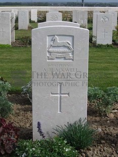 MONT HUON MILITARY CEMETERY, LE TREPORT - BLACKWELL, A