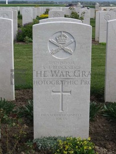 MONT HUON MILITARY CEMETERY, LE TREPORT - BLOCKSIDGE, STEPHEN JAMES