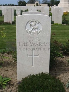 MONT HUON MILITARY CEMETERY, LE TREPORT - BOHME, PAUL