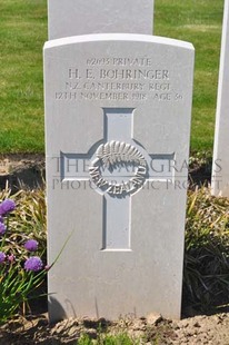 MONT HUON MILITARY CEMETERY, LE TREPORT - BOHRINGER, HENRY EDWARD