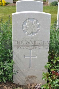 MONT HUON MILITARY CEMETERY, LE TREPORT - BOYCE, CHARLES ARTHUR