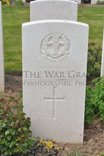 MONT HUON MILITARY CEMETERY, LE TREPORT - BRANNON, J
