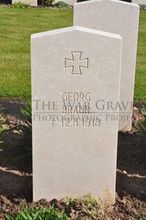 MONT HUON MILITARY CEMETERY, LE TREPORT - BRAUN, GEORG