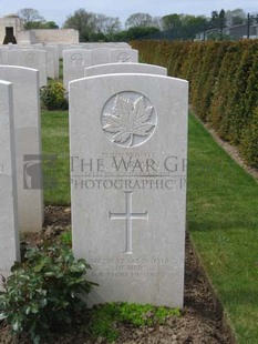 MONT HUON MILITARY CEMETERY, LE TREPORT - BROWN, ALBERT GORDON