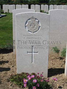 MONT HUON MILITARY CEMETERY, LE TREPORT - BRUNSKILL, F