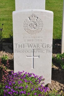 MONT HUON MILITARY CEMETERY, LE TREPORT - BUTCHER, JOHN