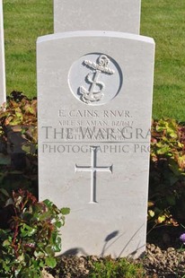 MONT HUON MILITARY CEMETERY, LE TREPORT - CAINS, ERNEST