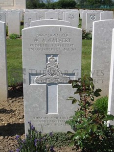 MONT HUON MILITARY CEMETERY, LE TREPORT - CALVERT, WILLIS ARMITAGE