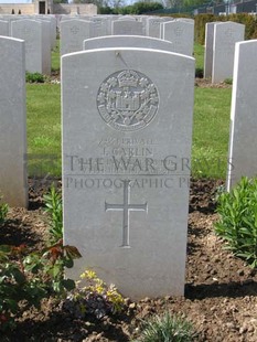 MONT HUON MILITARY CEMETERY, LE TREPORT - CARLIN, J