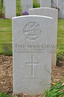 MONT HUON MILITARY CEMETERY, LE TREPORT - CHESHIRE, RALPH WILLIAM