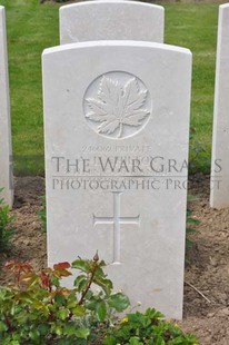 MONT HUON MILITARY CEMETERY, LE TREPORT - CHILTON, ARTHUR LLOYD
