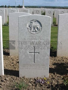 MONT HUON MILITARY CEMETERY, LE TREPORT - CHIVERS, FRED