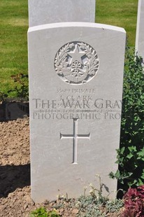 MONT HUON MILITARY CEMETERY, LE TREPORT - CLARK, J