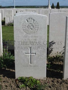 MONT HUON MILITARY CEMETERY, LE TREPORT - COE, REGINALD ARTHUR