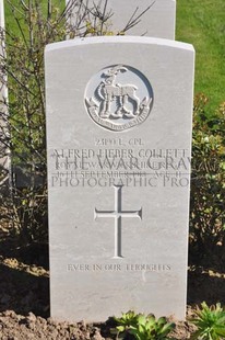 MONT HUON MILITARY CEMETERY, LE TREPORT - COLLETT, ALFRED HEBER