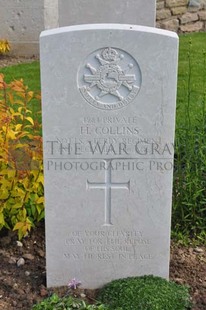 MONT HUON MILITARY CEMETERY, LE TREPORT - COLLINS, HORACE