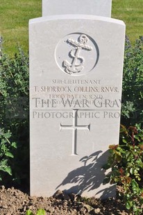 MONT HUON MILITARY CEMETERY, LE TREPORT - COLLINS, THOMAS SHORROCK