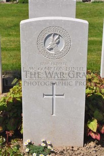 MONT HUON MILITARY CEMETERY, LE TREPORT - COMPTON-LUNDIE, ERIC WILLIAM