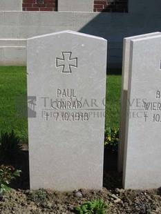 MONT HUON MILITARY CEMETERY, LE TREPORT - CONRAD, PAUL