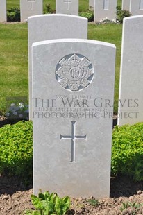 MONT HUON MILITARY CEMETERY, LE TREPORT - COOK, ALEXANDRA