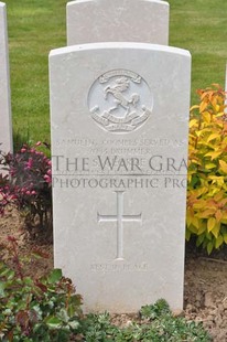 MONT HUON MILITARY CEMETERY, LE TREPORT - COOMBES, SAMUEL GEORGE