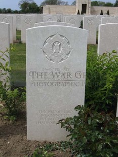 MONT HUON MILITARY CEMETERY, LE TREPORT - COOPER, ERNEST GILBERT