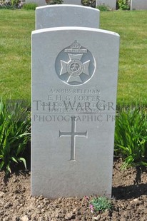 MONT HUON MILITARY CEMETERY, LE TREPORT - COOPER, E H G