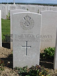 MONT HUON MILITARY CEMETERY, LE TREPORT - COOPER, H