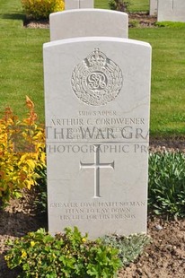 MONT HUON MILITARY CEMETERY, LE TREPORT - CORDWENER, ARTHUR CHARLES