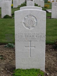 MONT HUON MILITARY CEMETERY, LE TREPORT - CRAWFORD, LACHLAN McLEAN