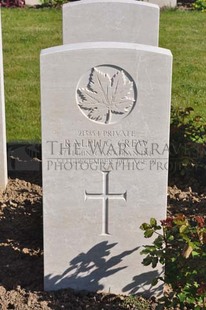 MONT HUON MILITARY CEMETERY, LE TREPORT - CREW, RALPH C.