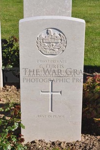 MONT HUON MILITARY CEMETERY, LE TREPORT - CURTIS, G