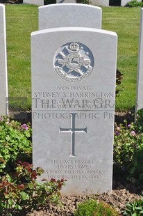 MONT HUON MILITARY CEMETERY, LE TREPORT - DARRINGTON, SYDNEY SAMUEL