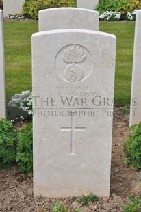 MONT HUON MILITARY CEMETERY, LE TREPORT - DAVIDSON, ANDREW BIRCHAM