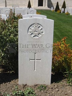 MONT HUON MILITARY CEMETERY, LE TREPORT - DAVIES, A