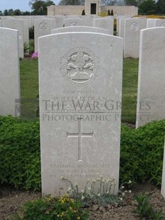 MONT HUON MILITARY CEMETERY, LE TREPORT - DEAN, WILLIAM