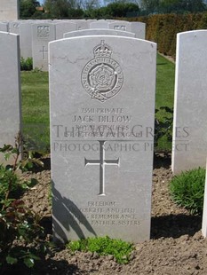 MONT HUON MILITARY CEMETERY, LE TREPORT - DILLOW, JACK