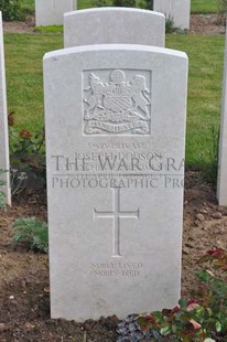 MONT HUON MILITARY CEMETERY, LE TREPORT - DODSON, JOSEPH