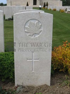MONT HUON MILITARY CEMETERY, LE TREPORT - DOHERTY, HUGH