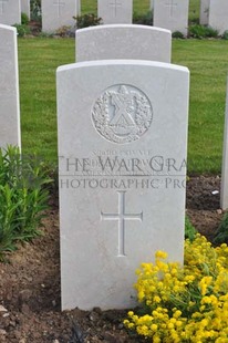 MONT HUON MILITARY CEMETERY, LE TREPORT - DOWNIE, ANDREW