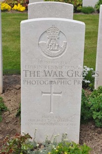 MONT HUON MILITARY CEMETERY, LE TREPORT - DUNN, EDWIN RENNIE