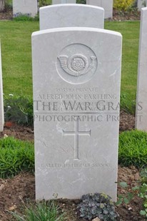 MONT HUON MILITARY CEMETERY, LE TREPORT - FARTHING, ALFRED JOHN