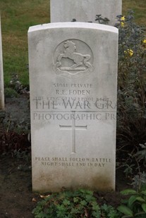 MONT HUON MILITARY CEMETERY, LE TREPORT - FODEN, ROBERT ERNEST