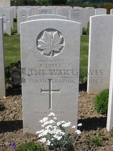 MONT HUON MILITARY CEMETERY, LE TREPORT - LIDDLE, ALFRED