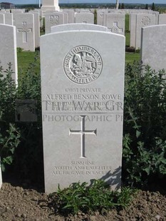 MONT HUON MILITARY CEMETERY, LE TREPORT - ROWE, ALFRED BENSON